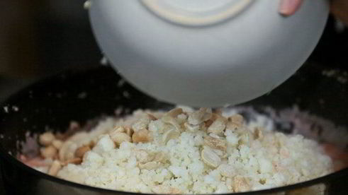 рис из цветной капусты с овощами