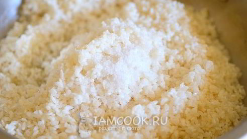 рис на сковороде