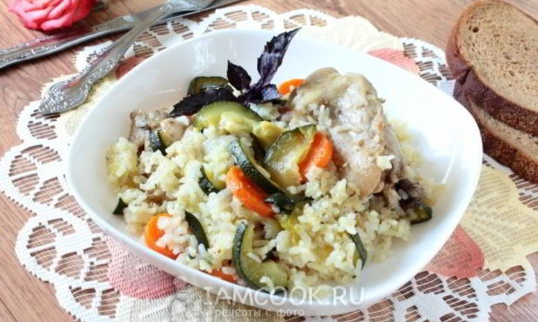 Рецепт риса с кабачками и курицей в мультиварке