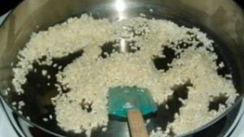 рис с курицей в соусе в духовке