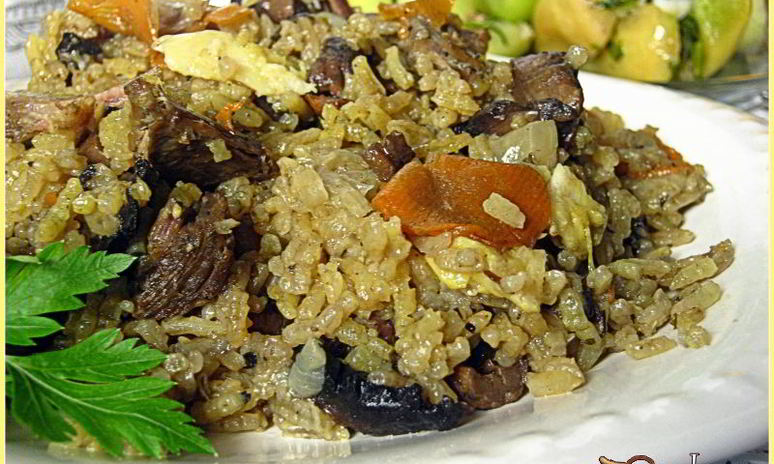 Рецепт риса жасмин с лесными шампиньонами и говядиной