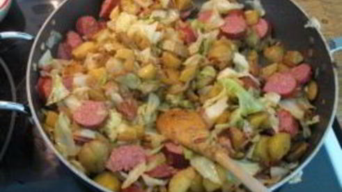 жареная картошка с капустой