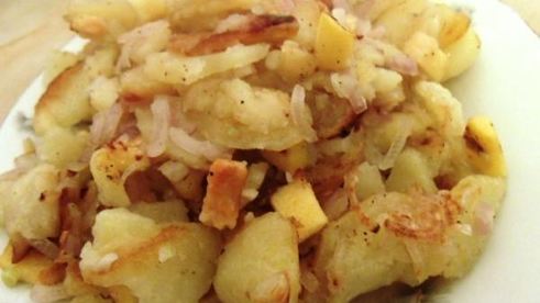жареный картофель с айвой