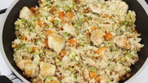 жареный рис с курицей