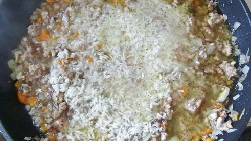 долма с курицей и кедровыми орешками