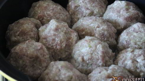 ленивые голубцы в томатно-сметанном соусе