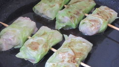 мини-голубцы на шпажках