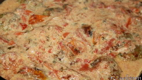 нежнейшие ленивые голубцы в томатно-сметанном соусе в духовке