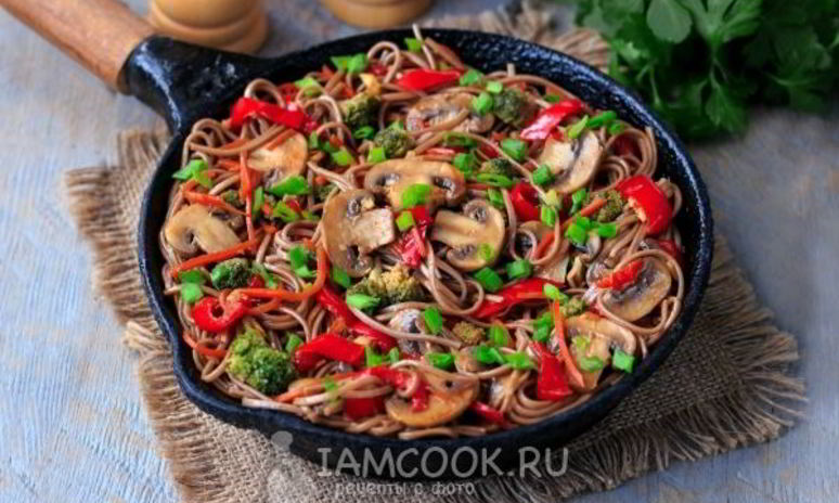 Рецепт гречневой лапши с овощами