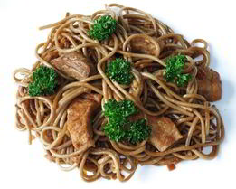 Гречневая лапша со свининой