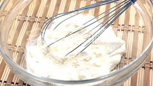 белые грибы в сметанном соусе