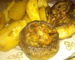 Фаршированные грибы с картофелем