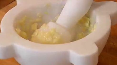 грибы, фаршированные перловкой