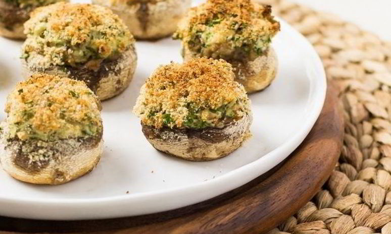 Рецепт грибов, фаршированных сыром, в духовке