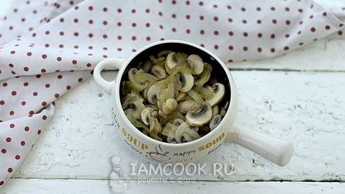 грибы запеченные с соусом бешамель