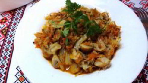 шампиньоны тушеные с овощами