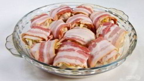 шампиньоны в беконе в духовке