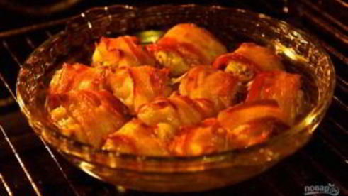 шампиньоны в беконе в духовке