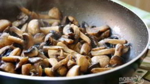 шампиньоны в соусе бешамель