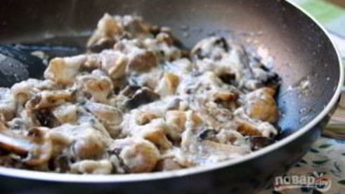 шампиньоны в соусе бешамель