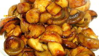 Шампиньоны в воке