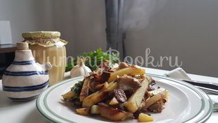 Вешенки с жареной картошкой