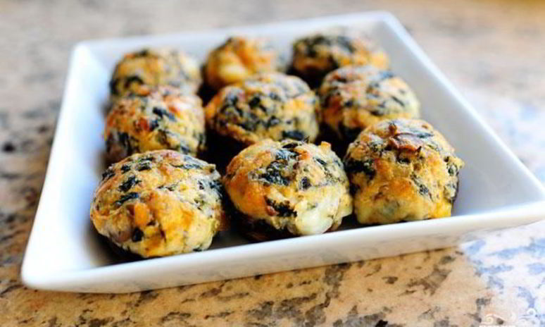 Рецепт запеченных грибов, фаршированных сыром и шпинатом