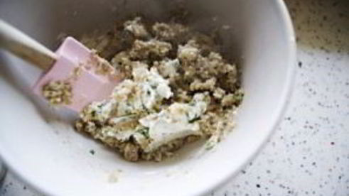 запеченные грибы с начинкой