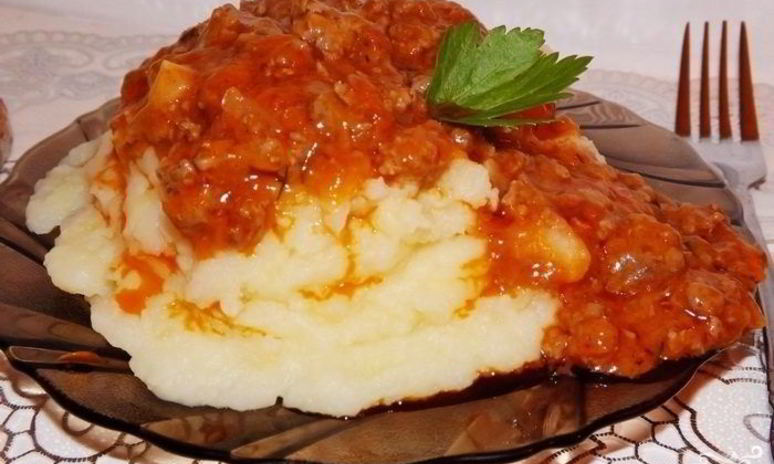 Рецепт гуляша из фарша с подливкой