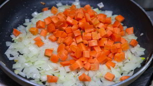 гуляш из говядины со сладким перцем