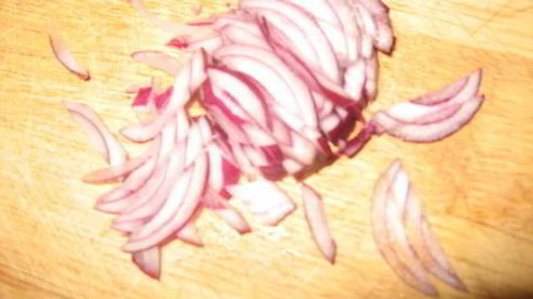 гуляш из говядины в пиве с вишней и черносливом