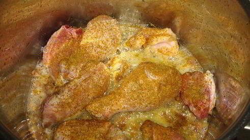 гуляш из красной фасоли и курицы