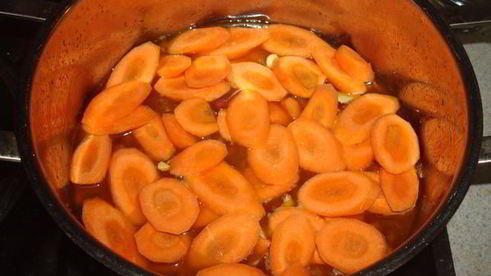 гуляш из красной фасоли и курицы