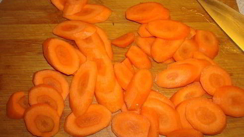 гуляш из красной фасоли и курицы