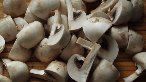 гуляш из шампиньонов с луком и морковью