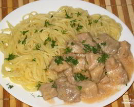 Гуляш из свинины со сливками