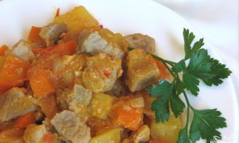 Рецепт гуляша с кабачками