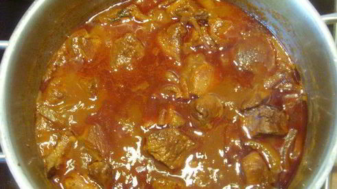 гуляш с квашеной капустой