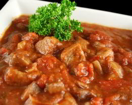 Гуляш с подливой