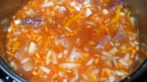 гуляш с подливой