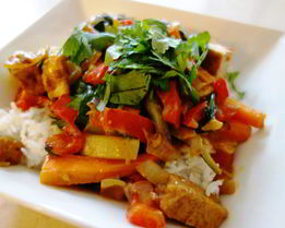 Гуляш соевый со сладким перцем