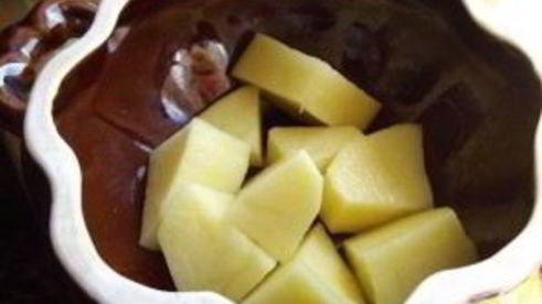 гуляш в горшочке в духовке