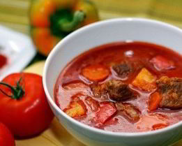 Суп-гуляш из говядины с картофелем по-закарпатски
