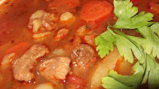 Суп-гуляш по-венгерски