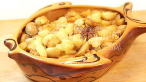 картофельное пюре под шампиньонами