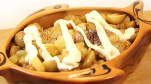 картофельное пюре под шампиньонами