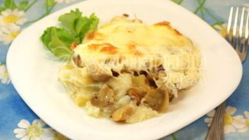 картофельное пюре под шампиньонами