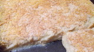 Картофельное пюре с чесноком и сыром в духовке