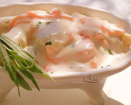 Картофельные ньокки с зеленью и пармезаном под сливочным соусом