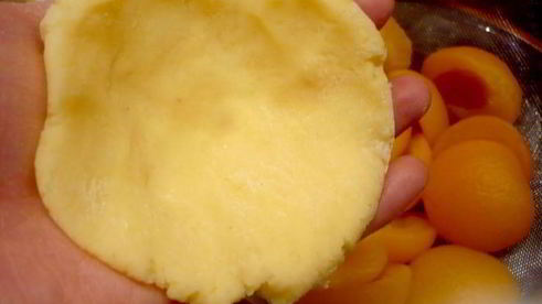 клецки с абрикосовой серединкой верю я, день придет